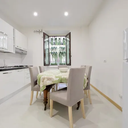 Apartment Treasurerome Spanish Steps Family *